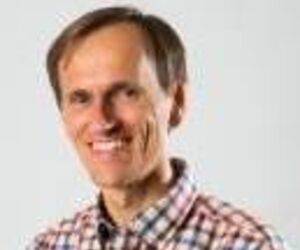 Daniel Lesser