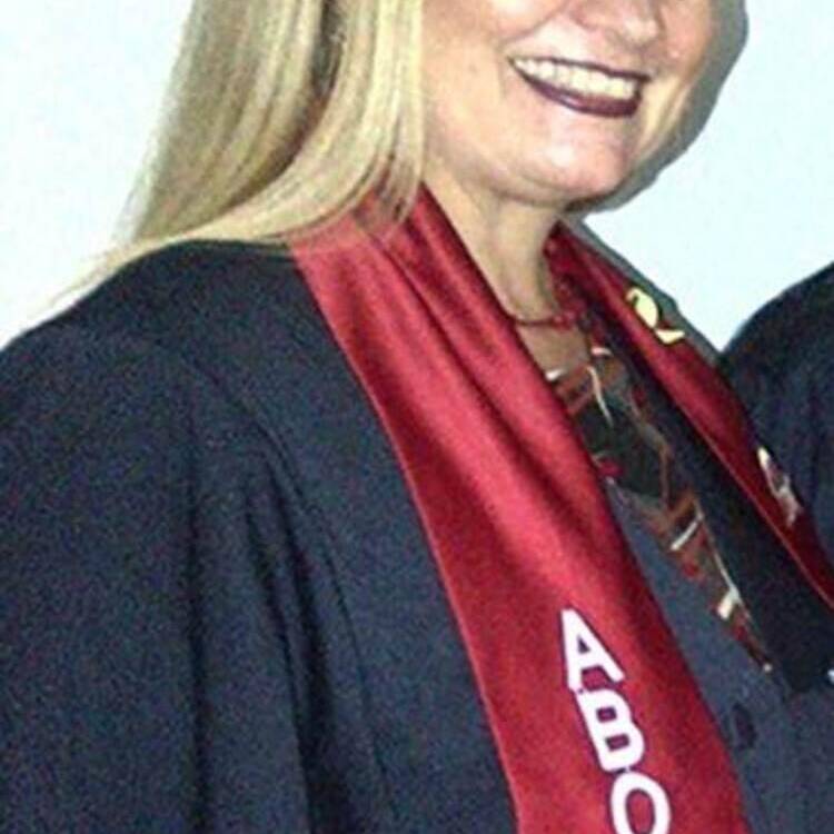 Foto de perfil de Mireya