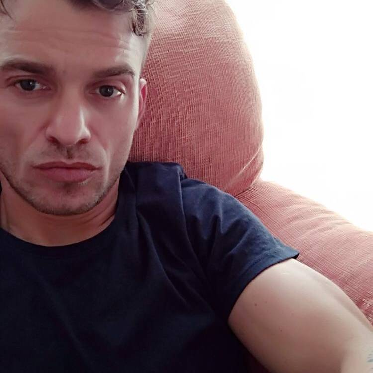 Foto de perfil de Alexandru