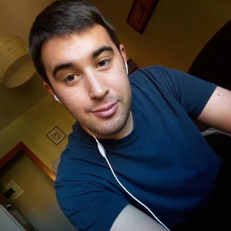 Foto de perfil de Adrian