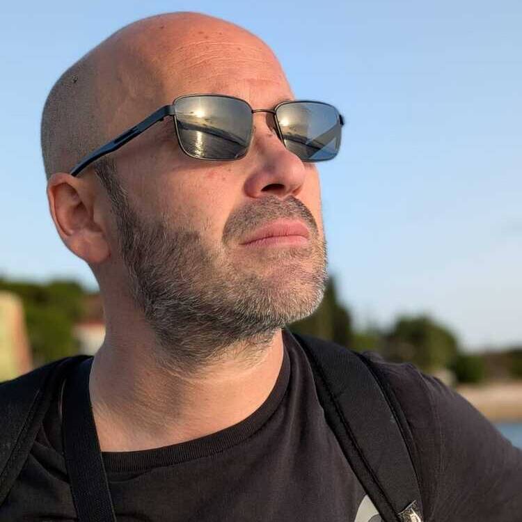 Foto de perfil de victor manuel