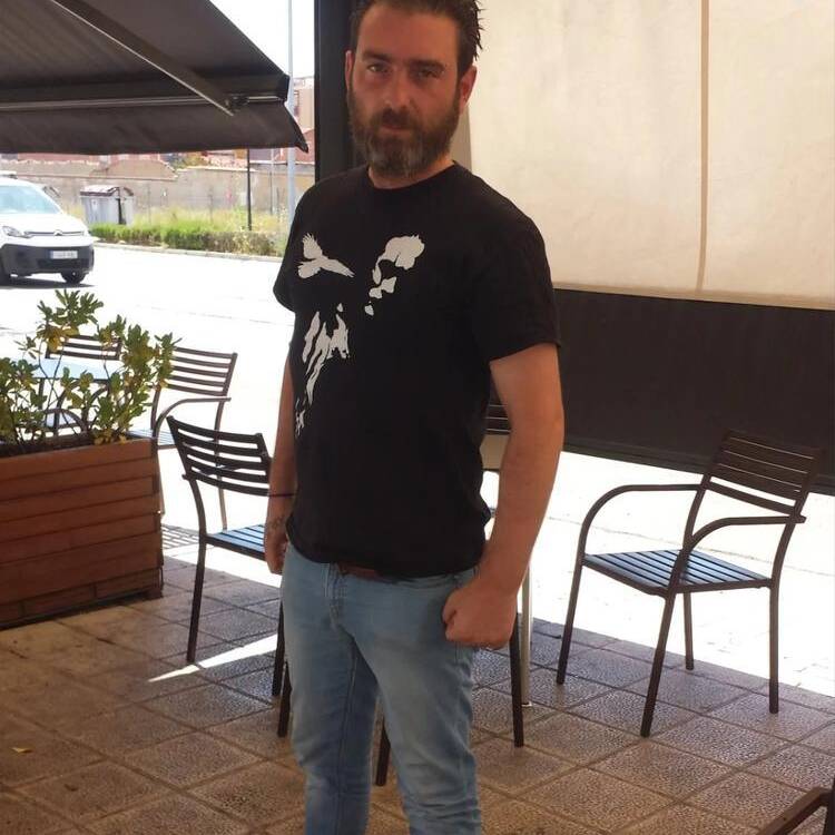 Foto de perfil de Adrian