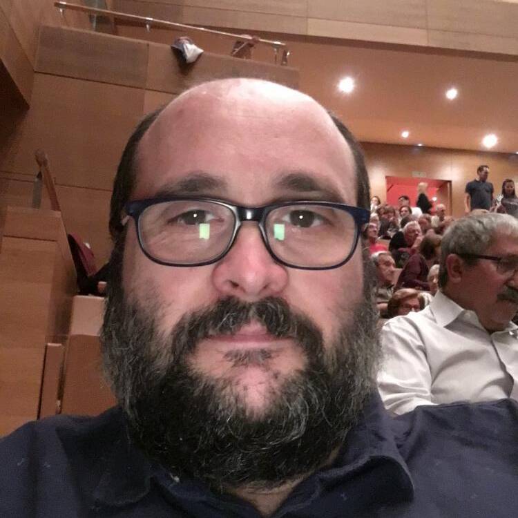 Foto de perfil de Oscar de abajo