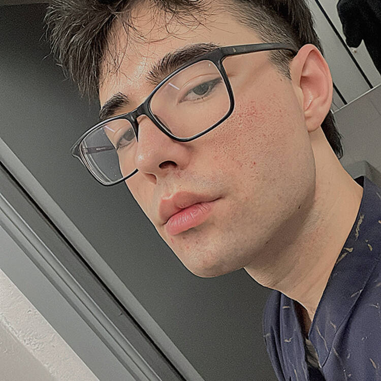 Foto de perfil de Adrian