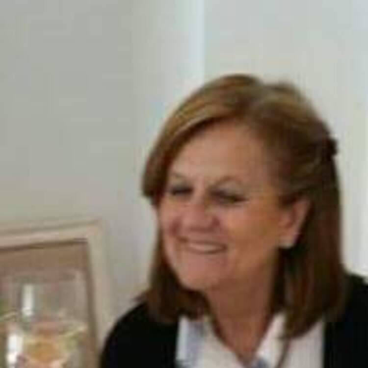 Foto de perfil de Maria  Bond