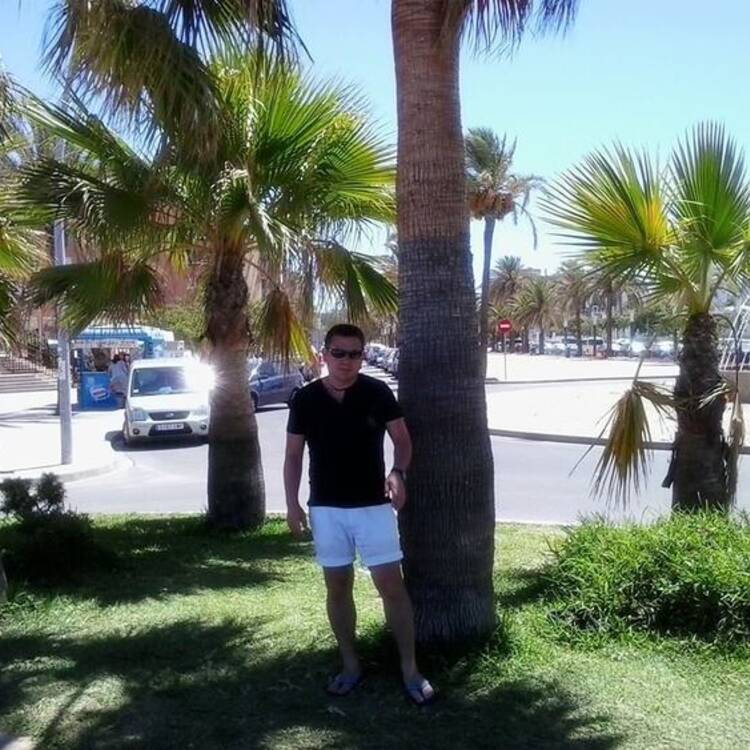 Foto de perfil de RICARDO L