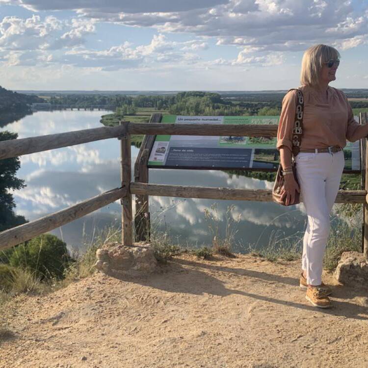 Foto de perfil de Maria Jose