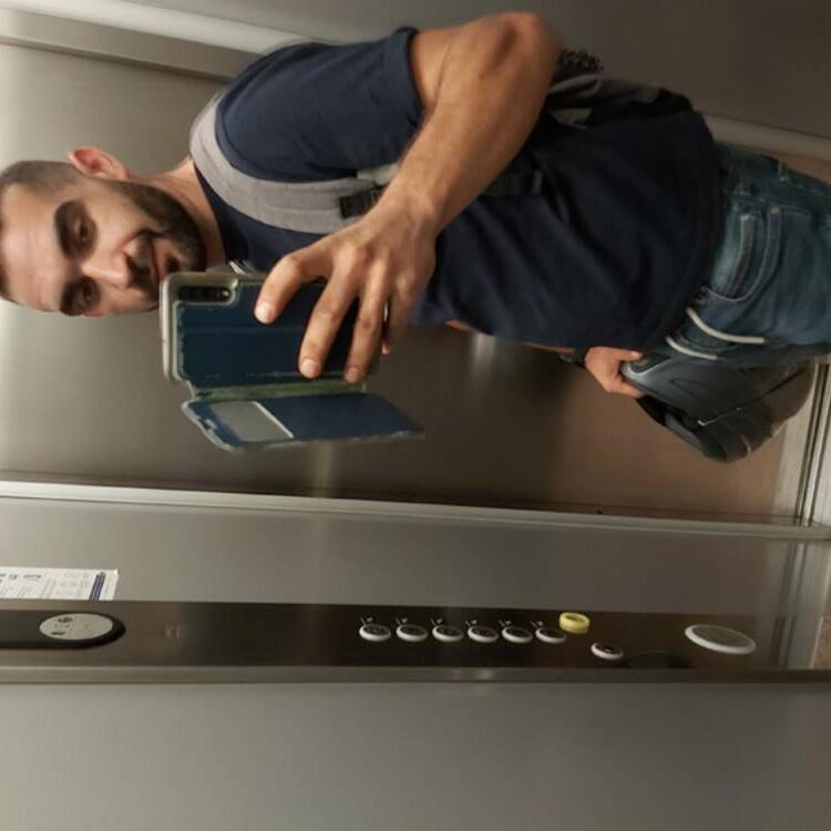 Foto de perfil de Adrian